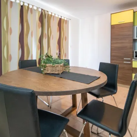 Di-ana * 파코스탄