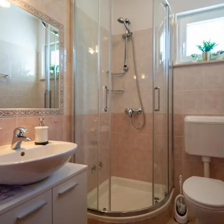 Apartment Di-ana *