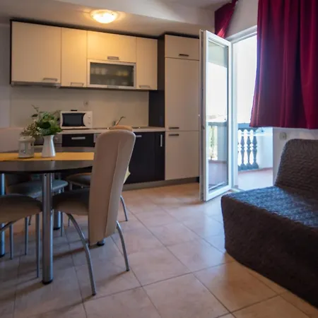 Di-ana Apartament Pakoštane