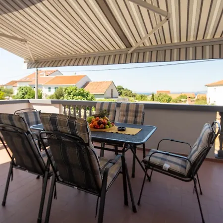 Apartment Di-ana
